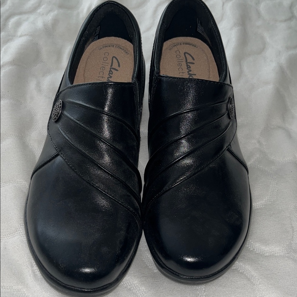 Clarks Elegant Black Leather Loafers